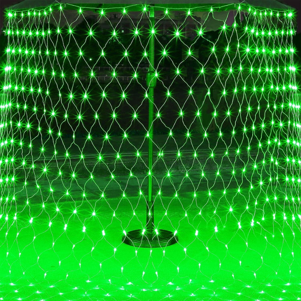 Garden Net Lights- Battery Operated 672 LED Waterproof Net Mesh Lights with 8 Modes- 6x4M Fairy String Lights for Outdoor Indoor Christmas Tree- Bush- Backyard- Garden- Party Décor.