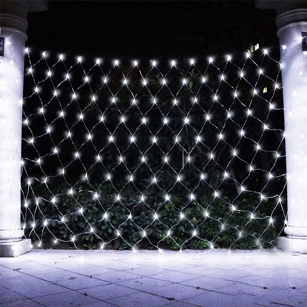 Garden Net Lights- Battery Operated 672 LED Waterproof Net Mesh Lights with 8 Modes- 6x4M Fairy String Lights for Outdoor Indoor Christmas Tree- Bush- Backyard- Garden- Party Décor.
