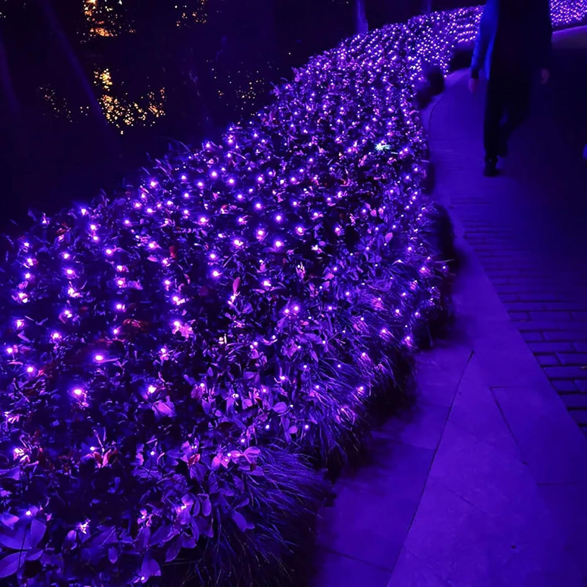 Garden Net Lights Battery Operated 4x6M 672LED Waterproof Net Mesh String Lights 8 Modes Fairy Lights for Indoor Outdoor Christmas Tree Bush Garden Backyard Décor
