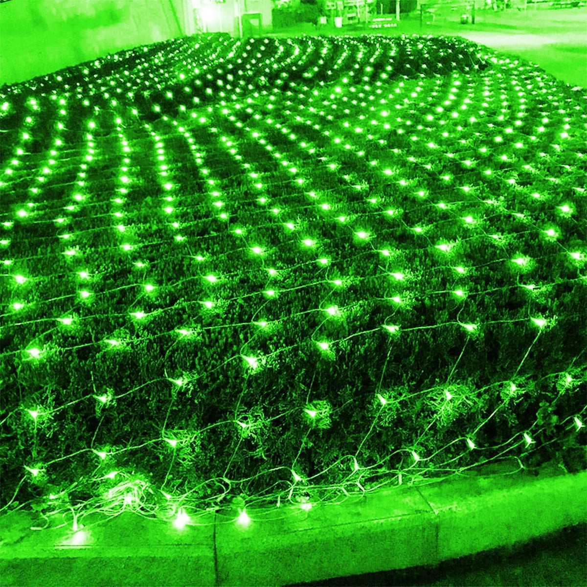 Garden Net Lights- Battery Operated 672 LED Waterproof Net Mesh Lights with 8 Modes- 6x4M Fairy String Lights for Outdoor Indoor Christmas Tree- Bush- Backyard- Garden- Party Décor.